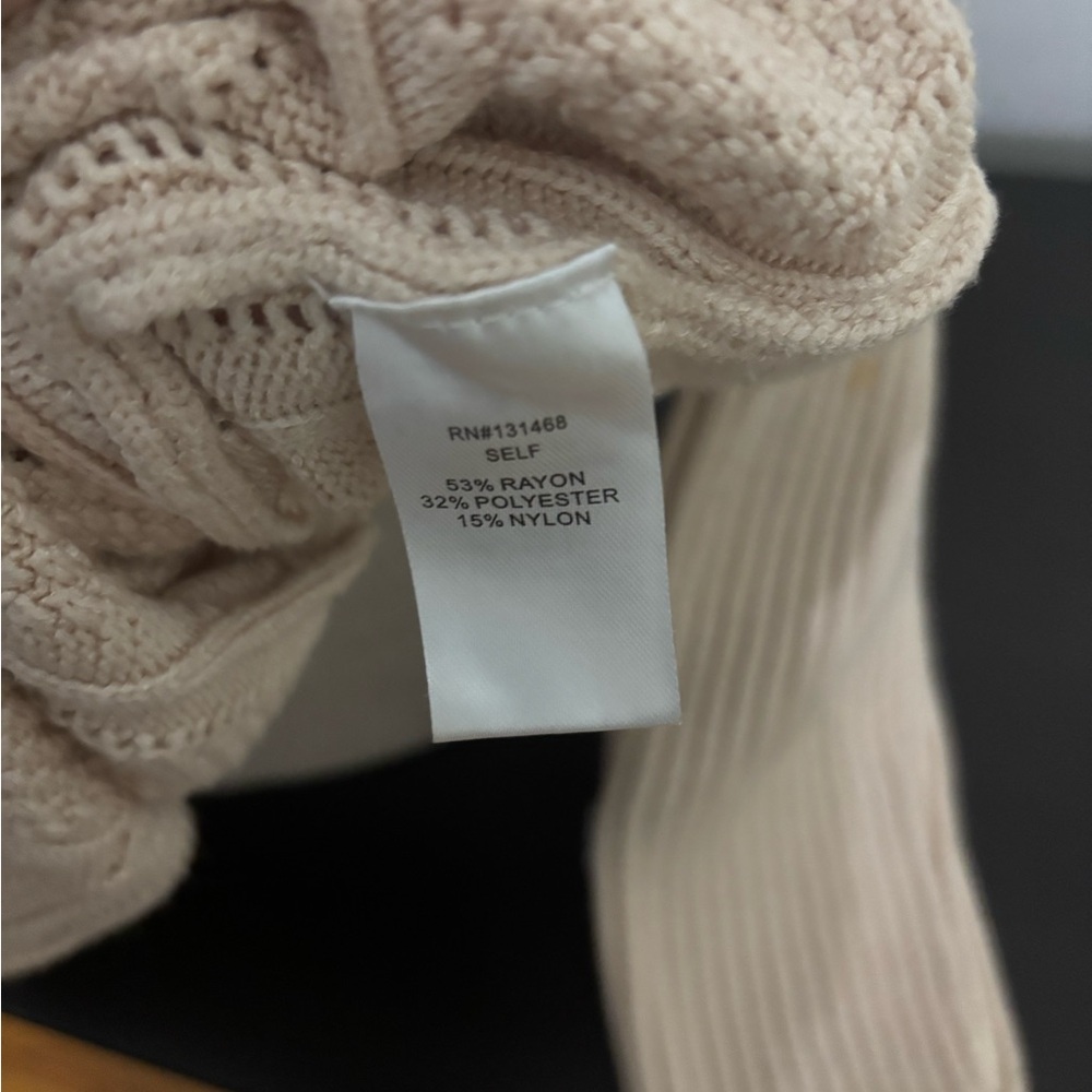Jaziah cable hooded sweater by Fate - Picture 5 of 8